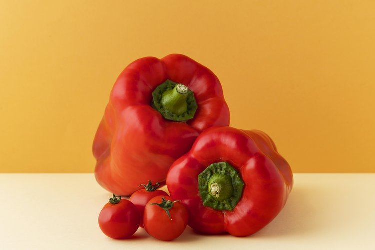 লাল ক্যাপসিকাম সাধারণত সবচেয়ে পুষ্টিকর। ছবি: ফ্রিপিক