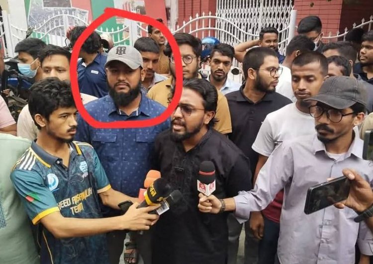 ‘শিবিরের লোক’ হিসেবে পরিচিত আকাশ চৌধুরীকে দেখা যায় বিভিন্ন কর্মসূচিতে। ছবি: সংগৃহীত