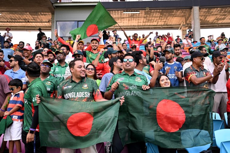 ডারউইনে প্রবাসী বাংলাদেশের উদযাপন ছিল দেখার মতো। ছবি: এএফপি