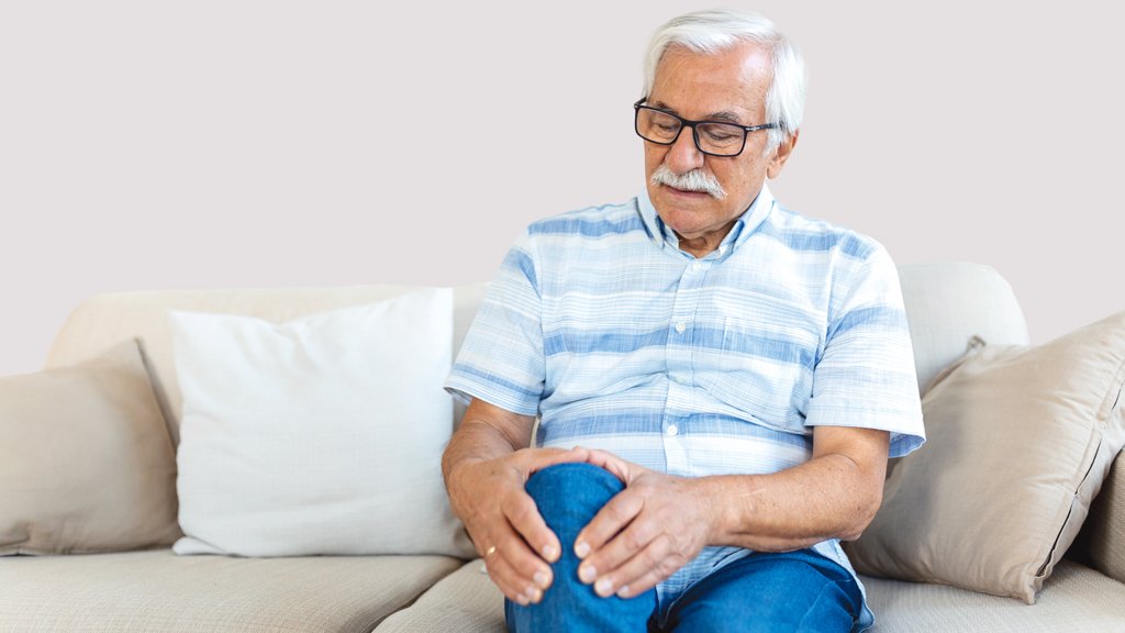 হাঁটুব্যথার কারণ ও লক্ষণ: আধুনিক ফিজিওথেরাপি সমাধান