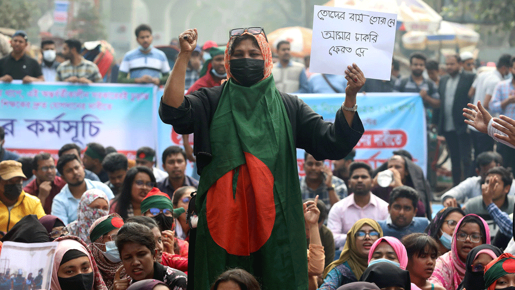 তিন দাবিতে প্রাথমিক বিদ্যালয়ে দ্বিতীয় দিনের মতো কর্মবিরতি পালিত