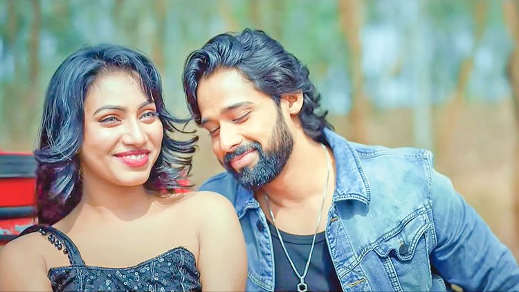 প্রিয়া অনন্যা ও  নয়ন সানি। ছবি: সংগৃহীত