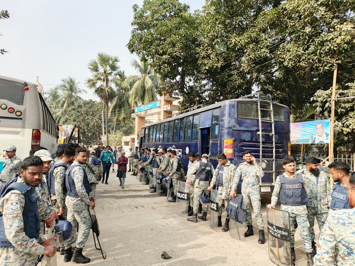 সা’দ অনুসারীদের বিচারের দাবিতে টঙ্গীতে বিক্ষোভ। ছবি: আজকের পত্রিকা