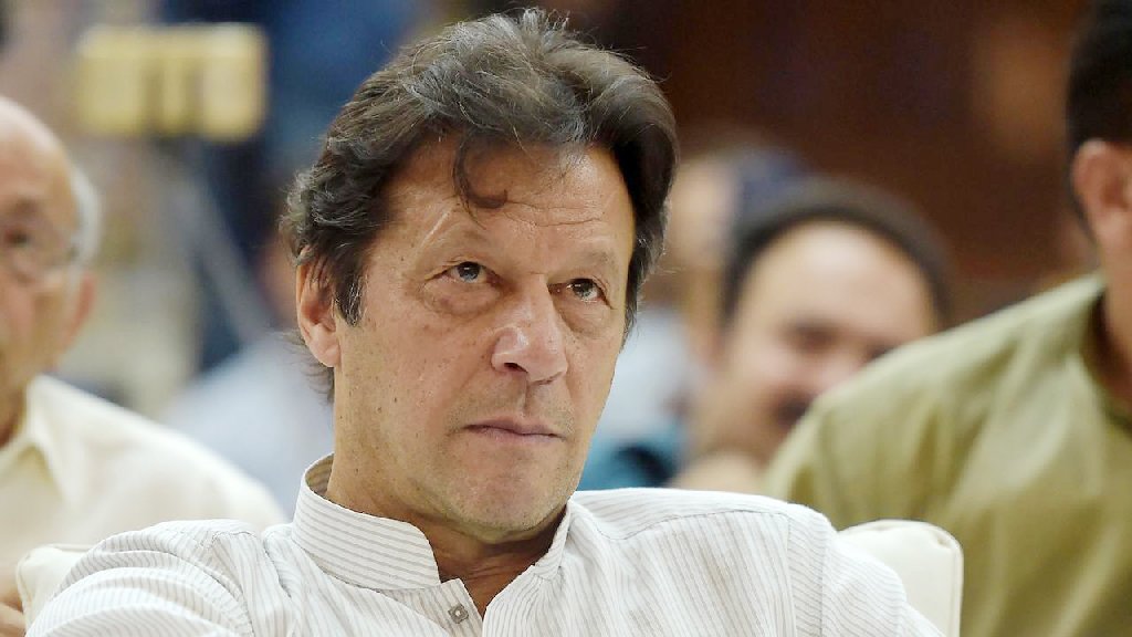 যে ইমরান খানকে আমি চিনতাম—শশী থারুরের স্মৃতিকথায় আশঙ্কা