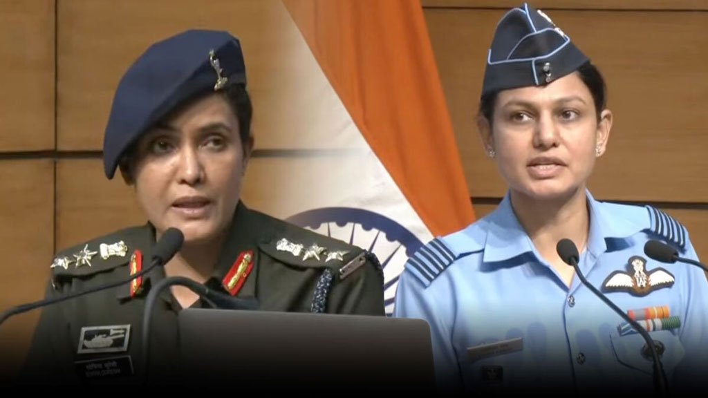 পাকিস্তানে হামলার ব্রিফিংয়ে নেতৃত্ব দিয়ে প্রশংসা কুড়ালেন ২ নারী কর্মকর্তা