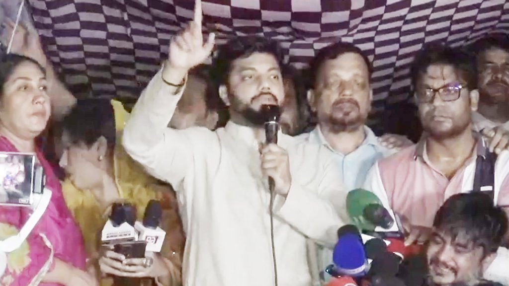 রাজপথ ছেড়ে উঠে আসা যাবে না, ইশরাকের নির্দেশ
