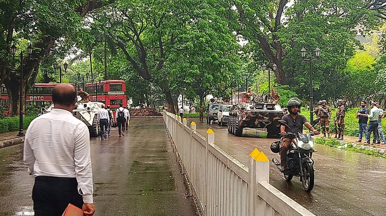 সুপ্রিম কোর্টে নিরাপত্তা জোরদার করা হয়েছে। ছবি: আজকের পত্রিকা।