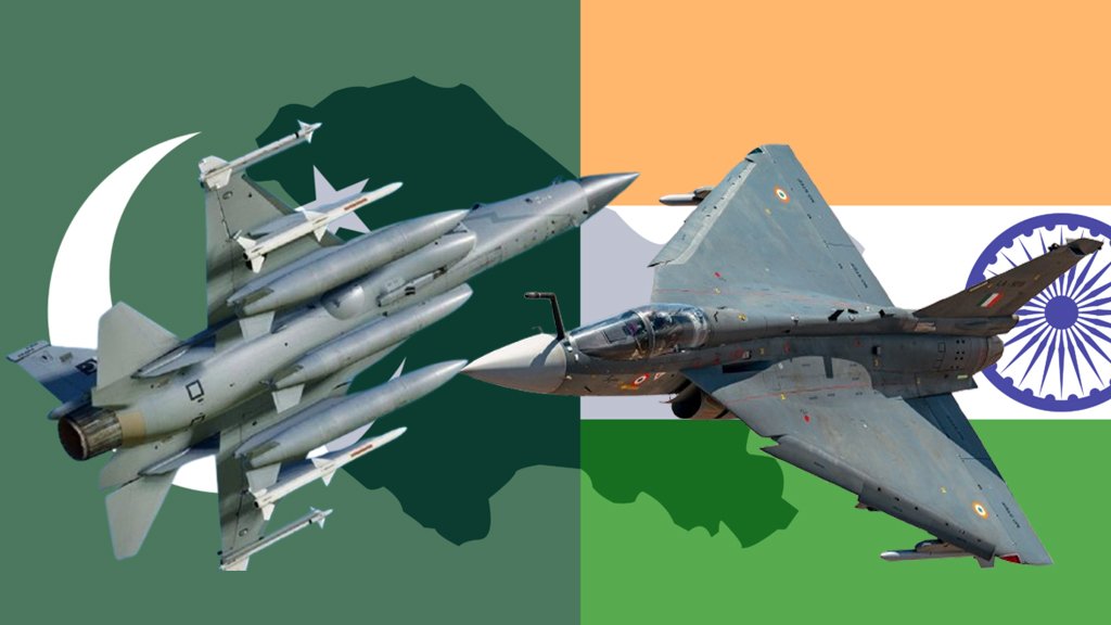 দুবাই দুর্ঘটনা: তেজস রপ্তানির স্বপ্ন ফিকে ভারতের, জে–১৭ বিক্রির চুক্তি বাগাল পাকিস্তান