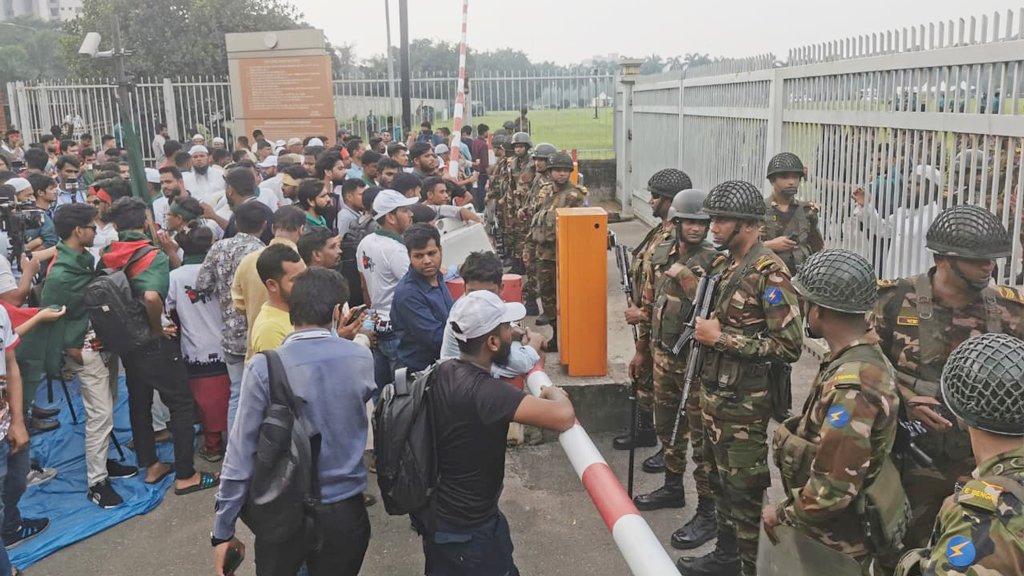 ‘যাঁদের রক্তের ওপর জুলাই অভ্যুত্থান, তাঁদের আমন্ত্রণ জানানো হয়নি’