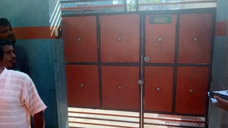 খুলনায় জমির বিরোধে ভাড়াটে সন্ত্রাসী দিয়ে দুই শিশু ও নানিকে হত্যার অভিযোগ। ছবি: আজকের পত্রিকা