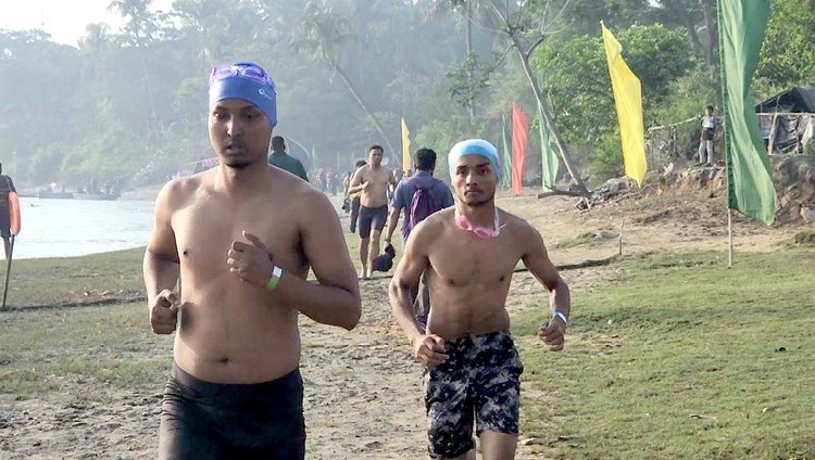 কক্সবাজার-টেকনাফ মেরিন ড্রাইভে বৈশাখী ট্রায়াথলন-২০২৫ প্রতিযোগিতা অনুষ্ঠিত হয়। ছবি: আজকের পত্রিকা