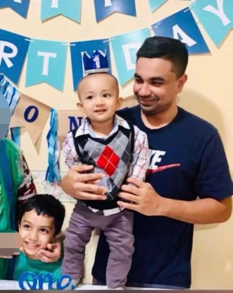 যুক্তরাষ্ট্রের নিউইয়র্কে সন্ত্রাসীর গুলিতে নিহত পুলিশ কর্মকর্তা দিদারুল ইসলাম রতন মৌলভীবাজারের কুলাউড়ার সন্তান। ছবি: সংগৃহীত