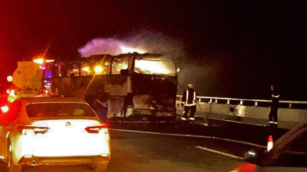 মদিনায় ওমরাহ যাত্রীবাহী বাসের সঙ্গে ট্যাংকারের সংঘর্ষ, ৪২ ভারতীয়সহ নিহত ৪৫