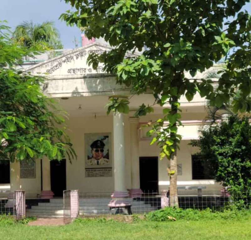 মতিউরের-বাড়ি