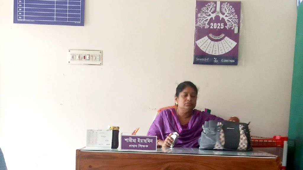 ‘আমার বিদ্যালয় থেকে বঙ্গবন্ধুর ছবি সরাতে পারব না’