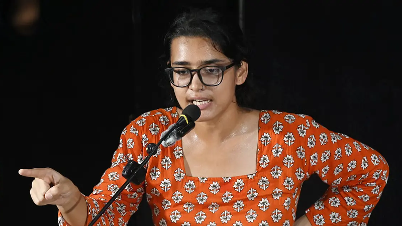 আইসা সভানেত্রী নেহা বোরা আটক