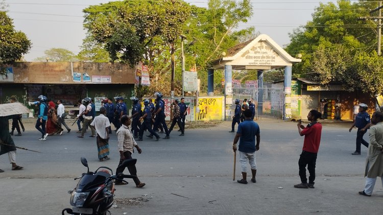 নান্দাইলে বিএনপির ইফতারে হামলা। ছবি: সংগৃহীত