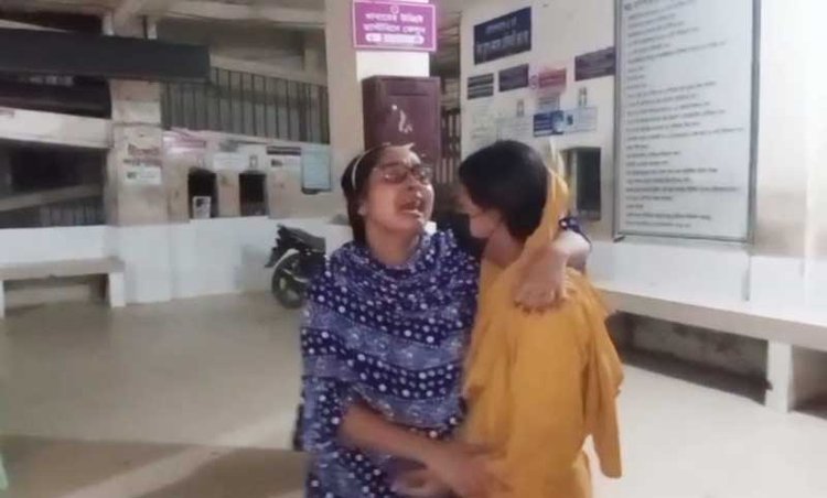 নিহত আব্দুল কুদ্দুসের স্বজনদের আহাজারি। ছবি: সংগৃহীত