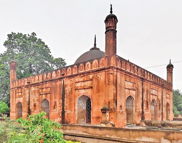 ওয়ালী শাহ নেয়ামতুল্লাহ মাজার