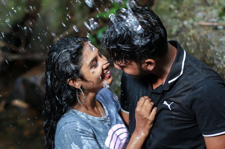 বর্ষায় সুন্দর মুহূর্ত যেভাবে কাটাতে পারেন। ছবি: পেক্সেলস