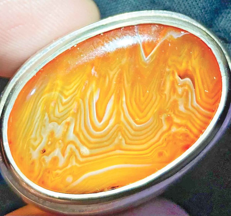 ফিচার