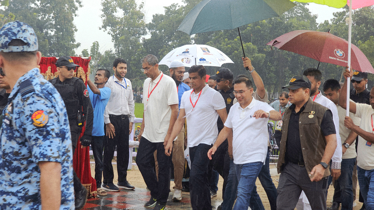 আজ দুপুরে মুহুরী-কহুয়া বন্যা নিয়ন্ত্রণ, নিষ্কাশন ও সেচ প্রকল্প উদ্বোধন করেন প্রধানমন্ত্রী। ছবি: আজকের পত্রিকা