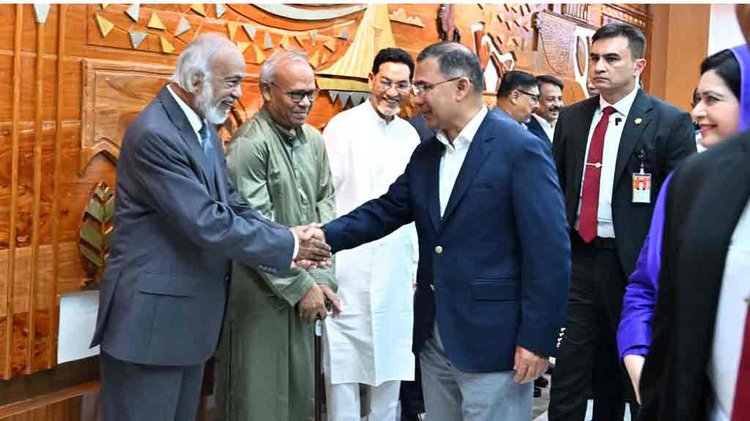 প্রধানমন্ত্রী তারেক রহমান জাতিসংঘ সাধারণ পরিষদের ৮১তম অধিবেশনে যোগ দিতে আজ সকালে নিউইয়র্কের উদ্দেশে ঢাকা ত্যাগ করেন। ছবি: পিএমও