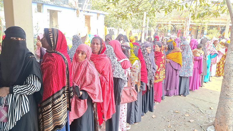 রাজশাহীতে সাড়ে চার ঘণ্টা ভোট পড়েছে ৩৩ শতাংশ