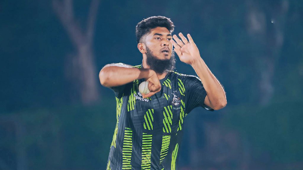 এবার একাদশ থেকেই বাদ রিশাদ, রোমাঞ্চকর জয় লাহোরের
