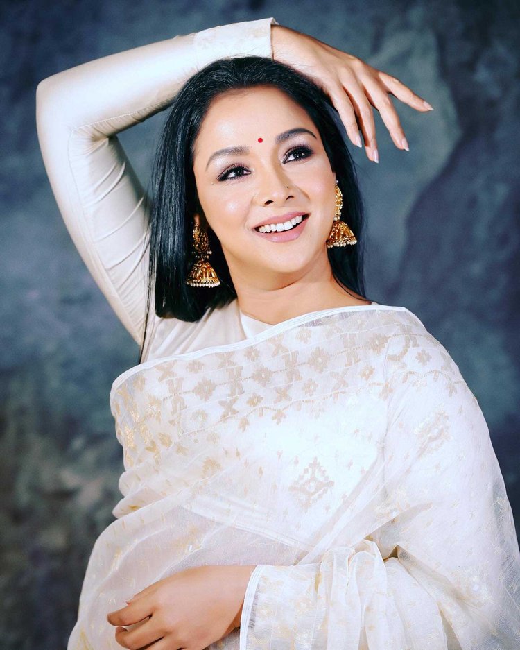 রুনা খান। ছবি: সংগৃহীত