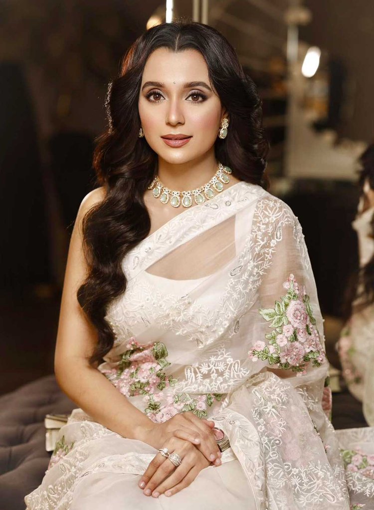 ‘তাণ্ডব’ নিয়ে নার্ভাস ছিলেন সাবিলা নূর