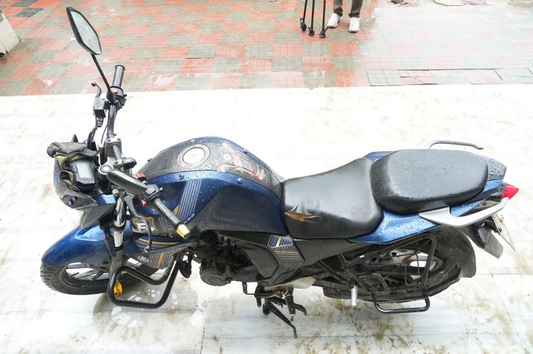 শ্যামলীতে ছিনতাইয়ে ব্যবহৃত মোটরসাইকেল। ছবি: সংগৃহীত