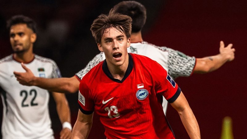 এগিয়ে গেল সিঙ্গাপুর