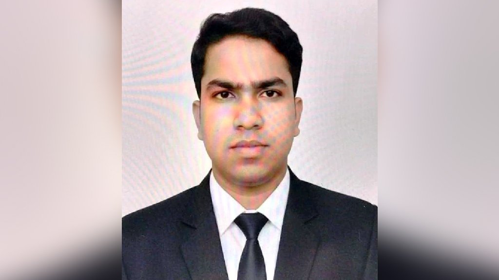 ফেসবুকে প্রবাসীদের কামলা বলায় সওজের উপসহকারী প্রকৌশলীকে শোকজ