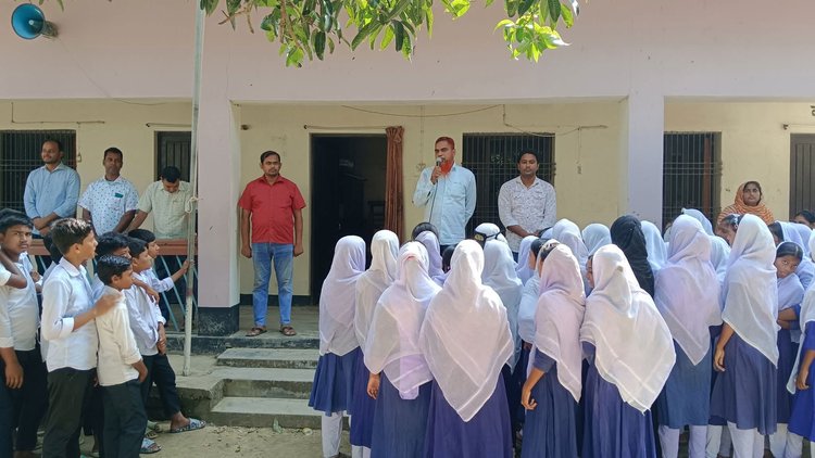 শিক্ষাপ্রতিষ্ঠানগুলোতে কর্মবিরতি পালন করছেন শিক্ষকেরা। ছবি: আজকের পত্রিকা