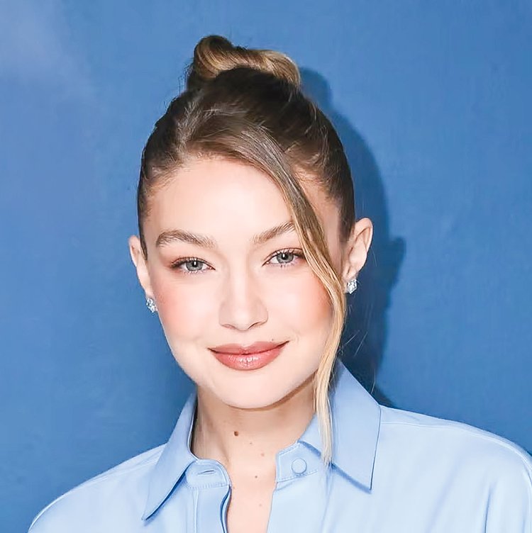 স্লিকড ব্যাক বান