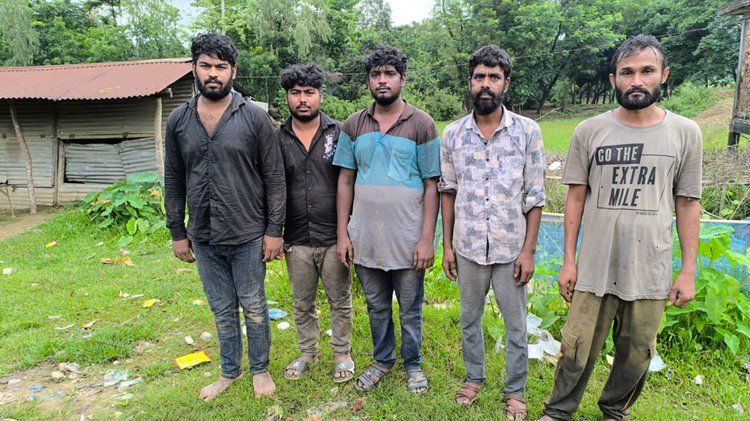 সিলেট সীমান্ত থেকে ২১ জনকে আটক করেছে বিজিবি। ছবি: আজকের পত্রিকা