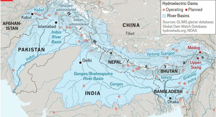 দক্ষিণ এশিয়ার বিভিন্ন নদীর ওপর বিদ্যমান ও পরিকল্পিত বাঁধের অবস্থান। ছবি: দ্য ইকনমিস্টের সৌজন্যে