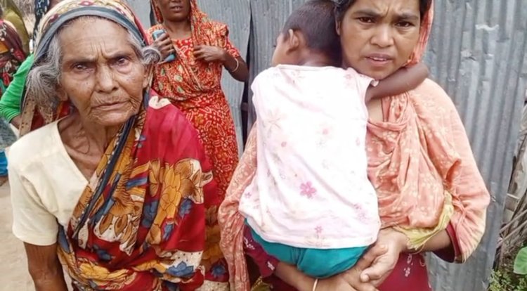 তিস্তা চরাঞ্চলের ঋণগ্রস্ত কৃষকের সন্তান বিক্রির চেষ্টা। ছবি: আজকের পত্রিকা