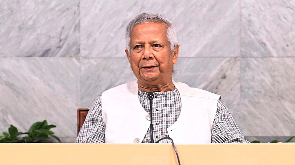 নারী কর্মকর্তাদের ‘স্যার’ বলার হাসিনা আমলের প্রটোকল বাতিল