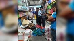 মৌলভীবাজারে পলিথিনবিরোধী অভিযানে দুই প্রতিষ্ঠানকে ৭০ হাজার টাকা জরিমানা