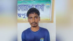 জয়পুরহাটের কালাই থানায় ঢুকে তিন পুলিশ সদস্যকে পিটিয়ে জখম, গ্রেপ্তার ১