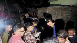 গোপালগঞ্জে ভাড়া বাসা থেকে নারীর অর্ধগলিত মরদেহ উদ্ধার