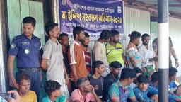 নিষেধাজ্ঞা অমান্য করে ইলিশ শিকার, চাঁদপুরে আটক ৪০ জেলে