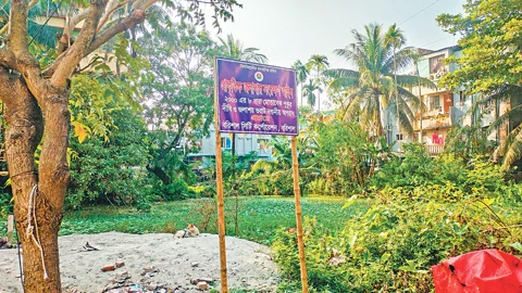 জলাশয় ভরাট থামছেই না, উদ্বেগ