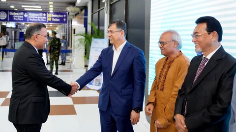 জাপান সফর শেষে দেশে ফিরলেন প্রধানমন্ত্রী