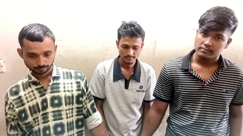 টাঙ্গাইলে চলন্ত বাসে দলবদ্ধ ধর্ষণ: ৩ জনের যাবজ্জীবন