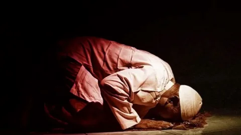 তাহাজ্জুদের জন্য শেষ রাতে জাগ্রত হওয়ার সহজ পদ্ধতি