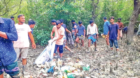 জীববৈচিত্র্য: প্লাস্টিক বর্জ্যে সয়লাব সুন্দরবন