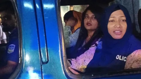 ফেসবুক লাইভে ক্ষোভ প্রকাশ: ১৫১ ধারায় গ্রেপ্তার সেই নারীর জামিন